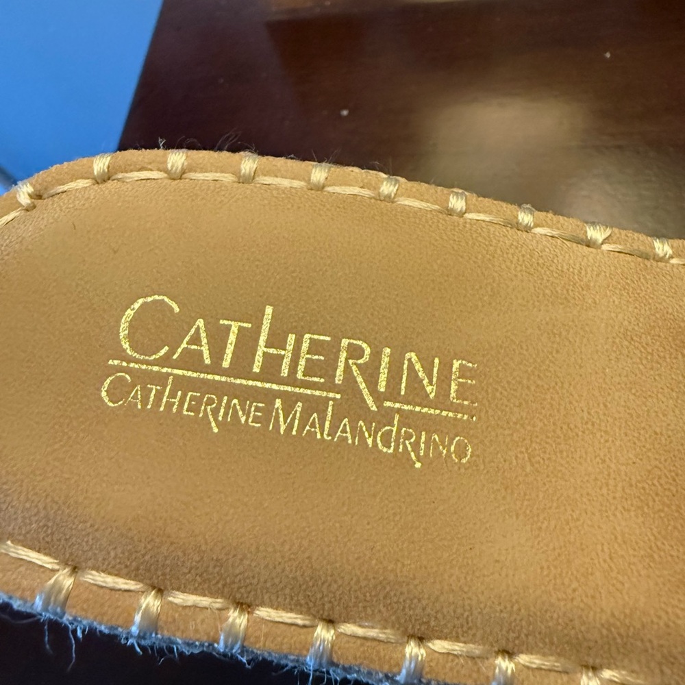 Catherine Malandrino Tan Slingback Wedge❗️ - Picture 10 of 11